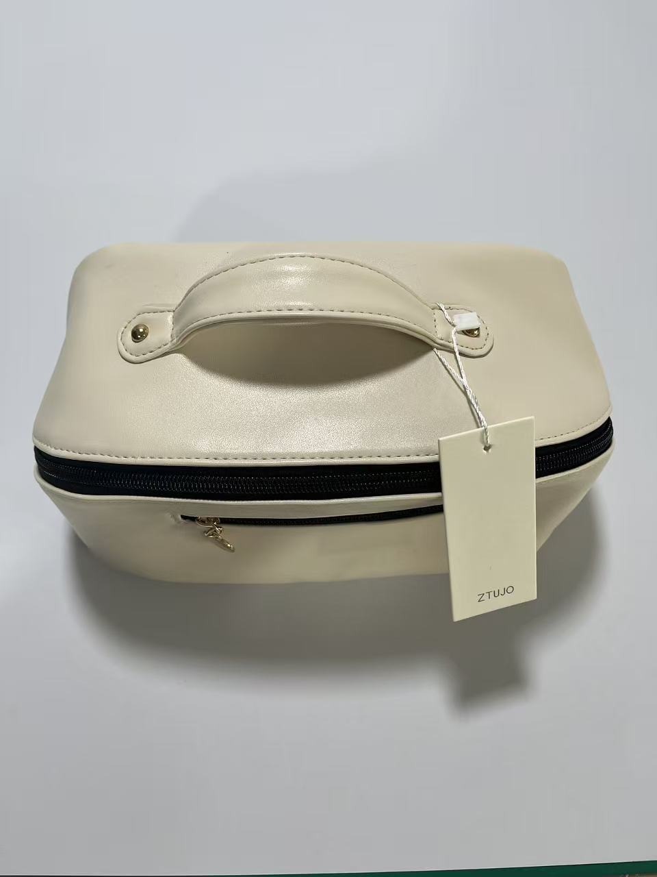 Damen Handtasche aus weichem Kunstleder – Alltagstasche & Reisetasche